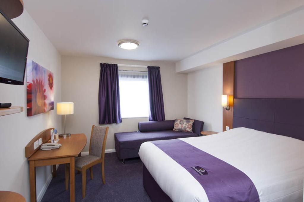 Premier Inn Birmingham South - Hall Green Kültér fotó